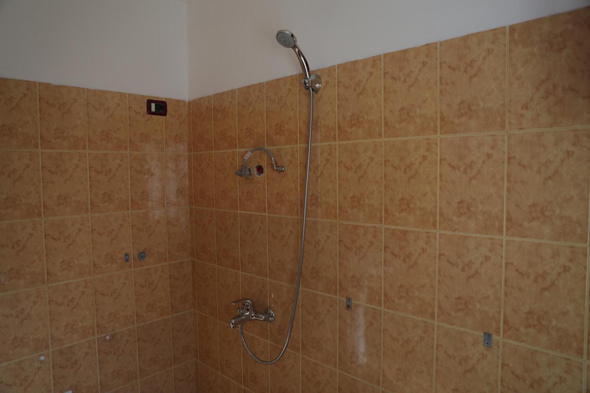 Guest House Esanbja Berat Exterior foto